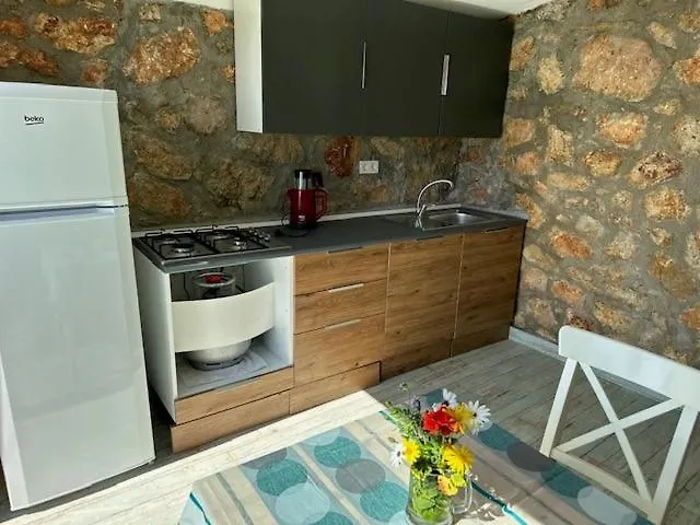 Leila Butik Yaka (Mugla)